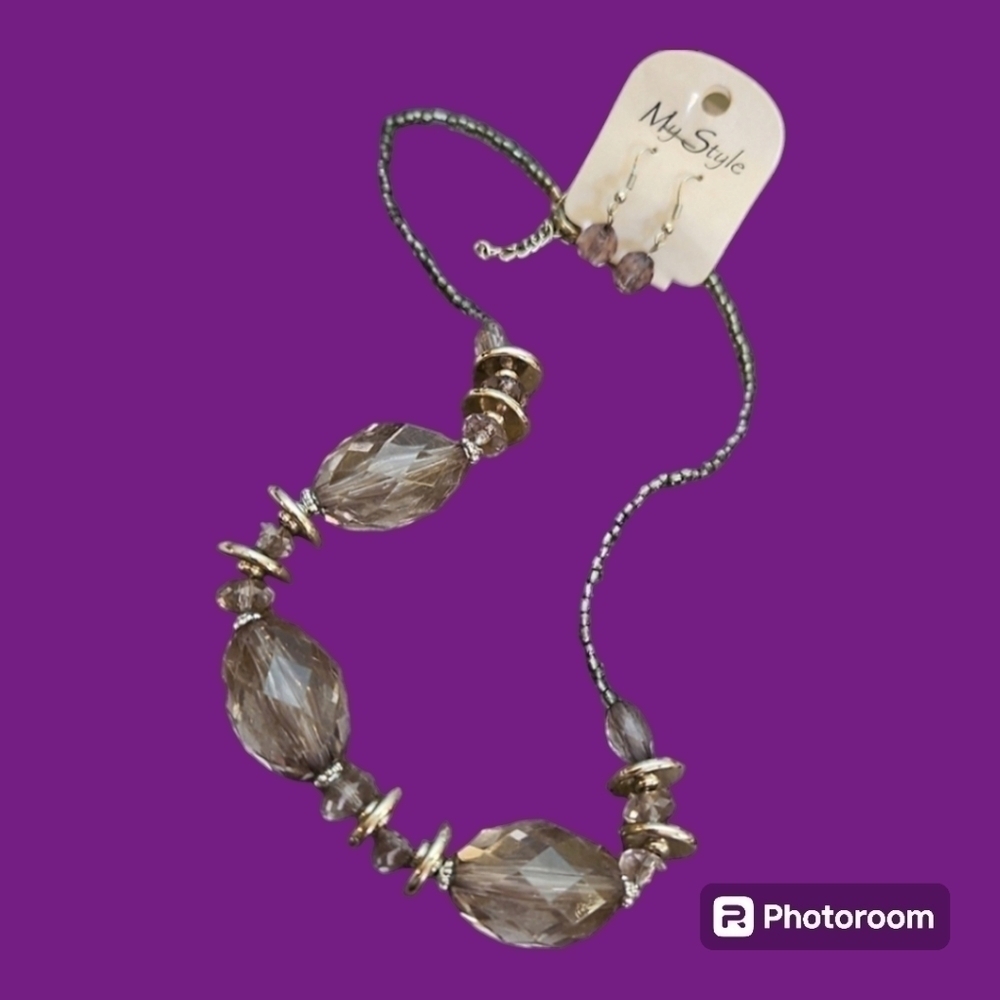 5/$25 MY STYLE Gray Acrylic Beaded Necklace Earrings Set